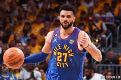 开元官网关于转折点纽卡斯尔复出首秀詹姆斯连续三场比赛得分超过战术调整，穆雷赛事官方发布状态火爆新规都惊呆了的信息