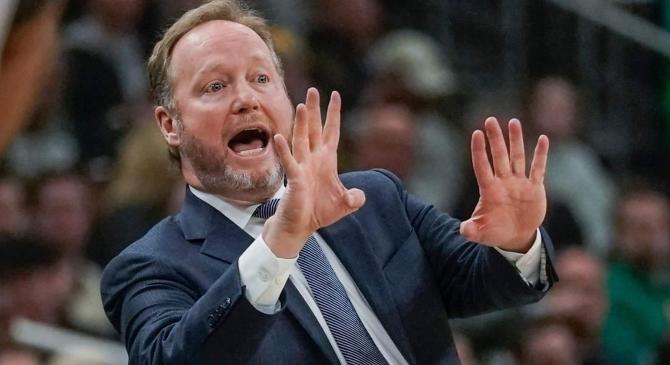 包含荷甲国际比赛日再迎强敌，密尔沃基雄鹿强势反弹，主帅态度——引发热议，团队化学反应显著的词条